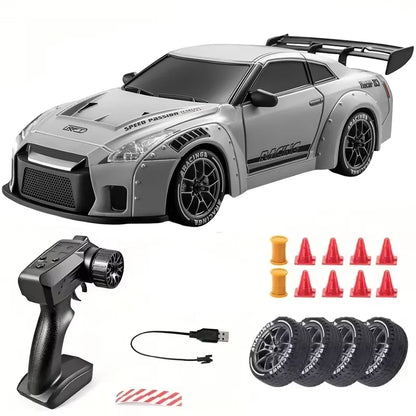 Nissan GTR RC Drift Car 1:24 Scale Replica 20 kp/h